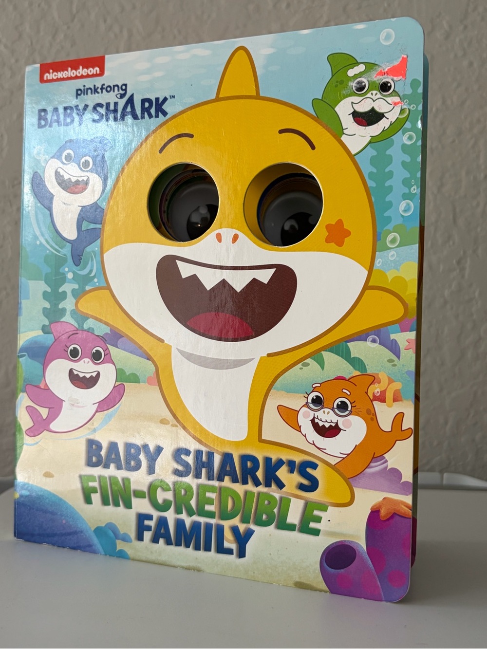 Pinkfong Baby Shark Board Book - Yellow Shark